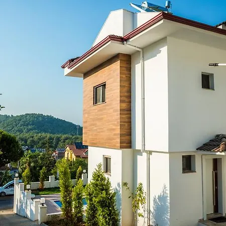 Tala 4 * Ölüdeniz
